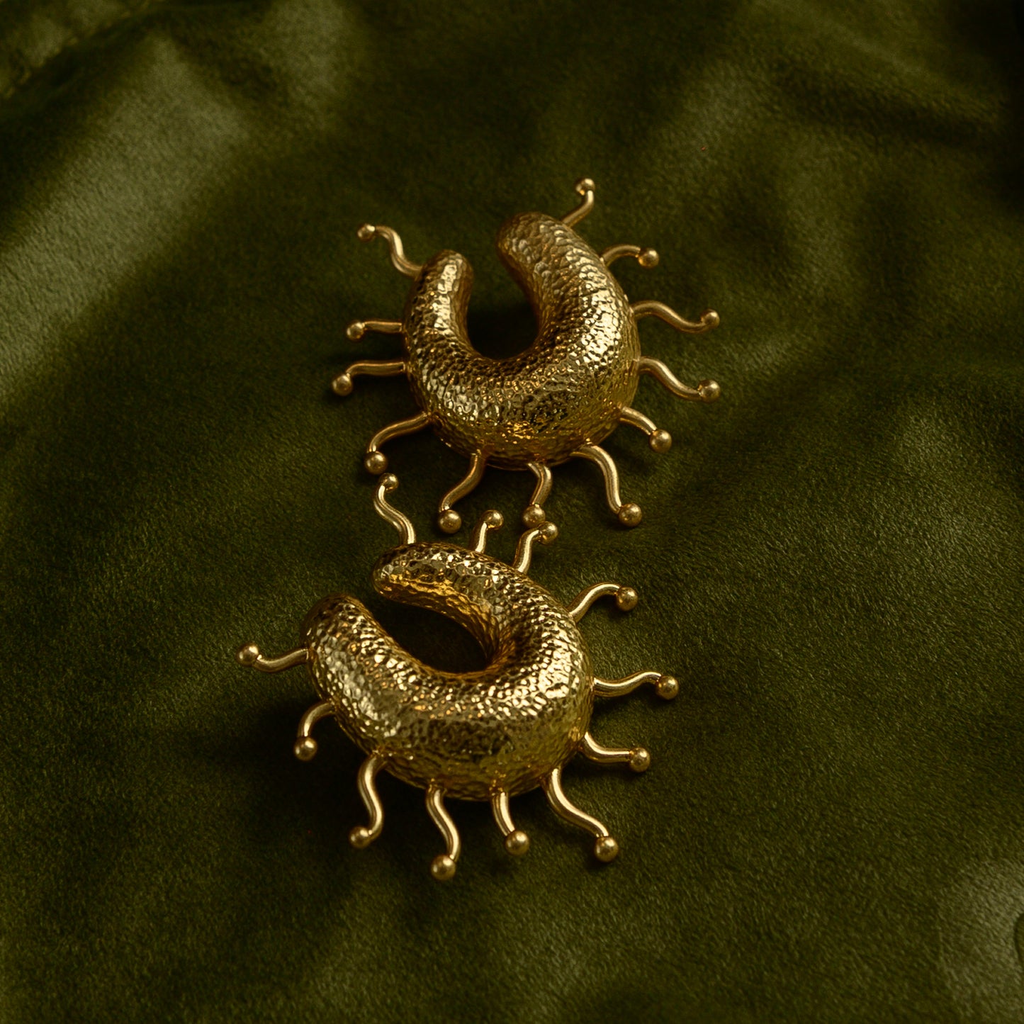 TETE EARRING