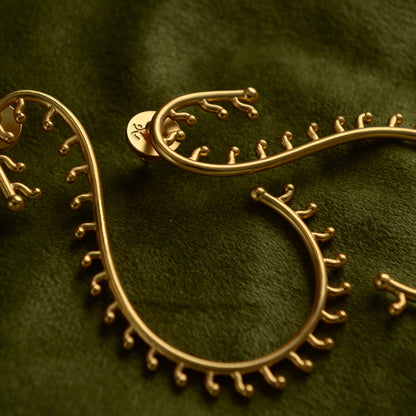 NIHE EARRING